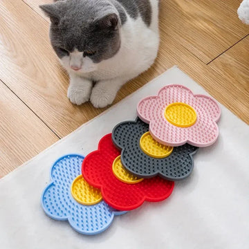 Sunflower Silicone Lick Mat for Cats - Anxiety Relief Feeding Pad with Suction Cups-My Little Pet