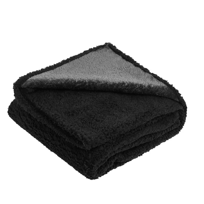 Cozy Waterproof Pet Blanket for Cats and Dogs - Flannel Lambskin Design-My Little Pet